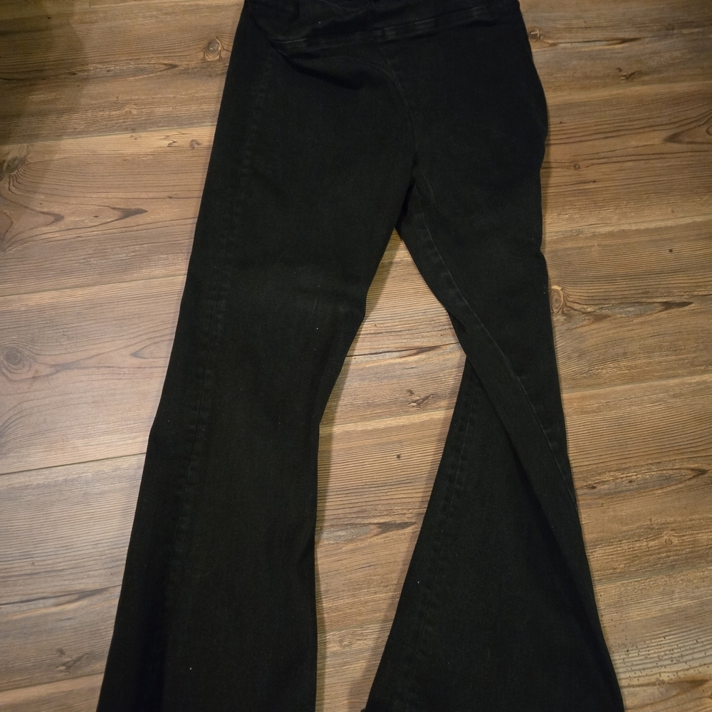 Frame Denim Black High-Rise Flare Jeans - Picture 7 of 8